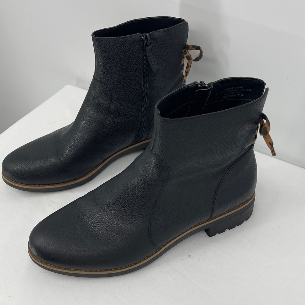 VIOLET & RED JORDYN Black Leather Ankle Boots WOMENS SIZE 11M SIDE ZIPPER - Picture 2 of 12